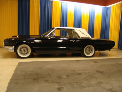 1964 Ford Thunderbird, black with white top